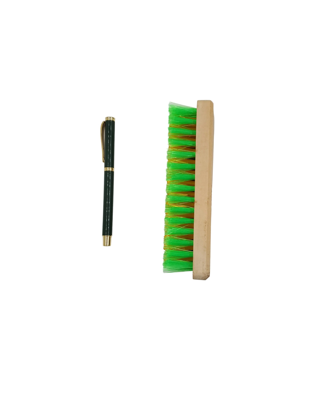 فرشاة ملابس