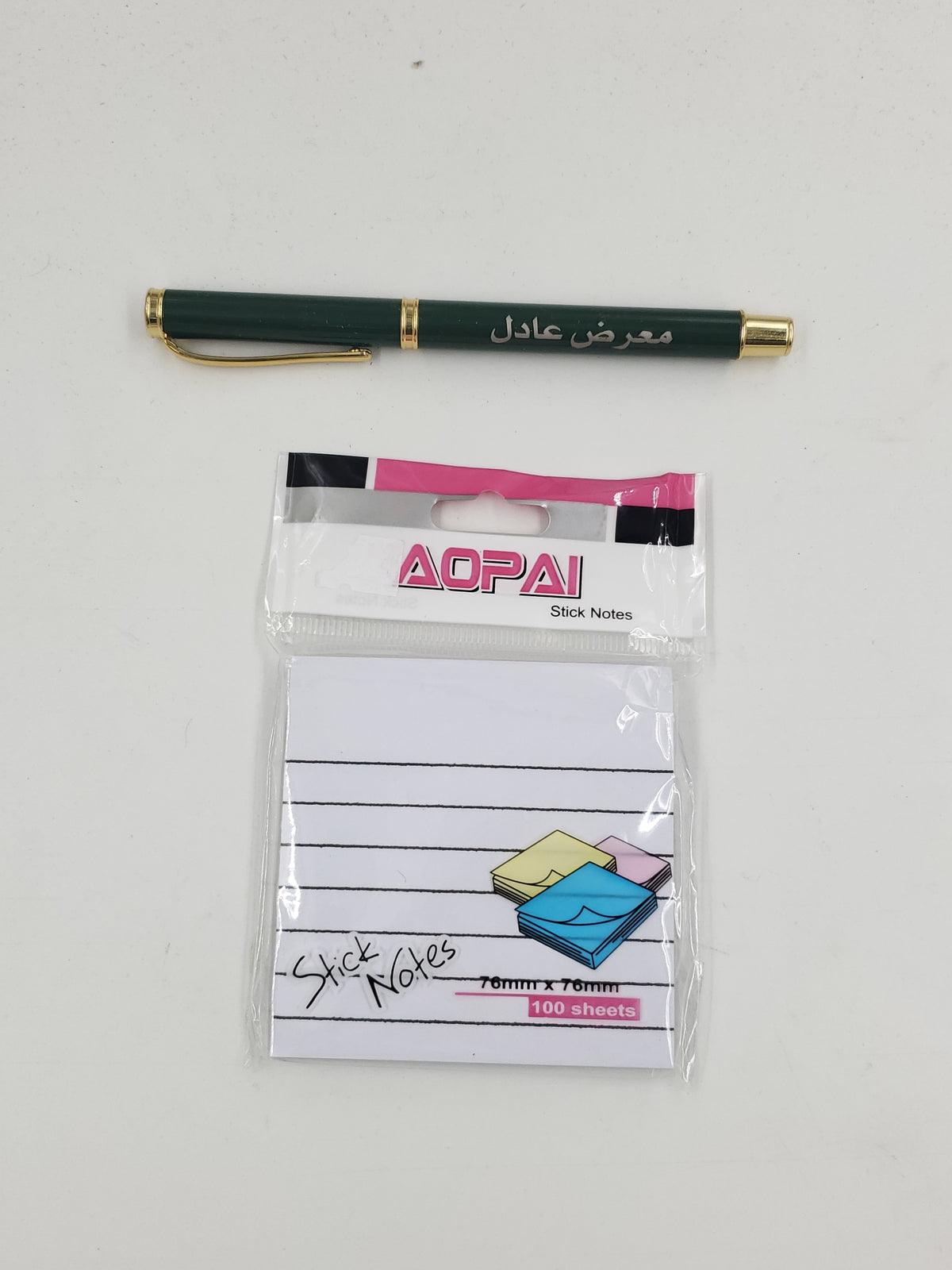 ورق ملاحظات ابيض